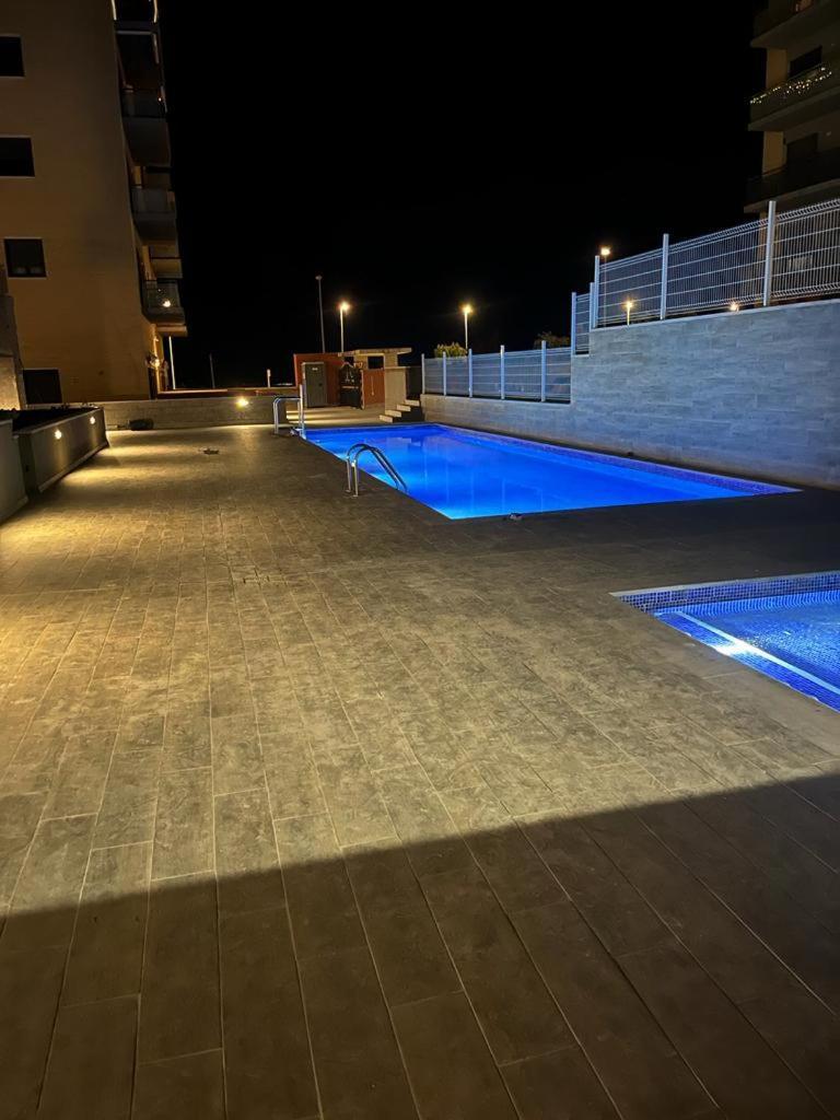 Apartamento Atico Con Piscina Privada Y Zona Chill Out Sant Carlos de la Ràpita Exterior foto